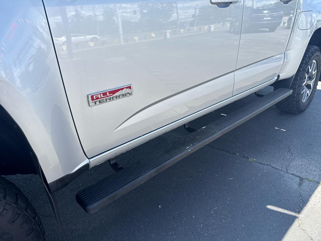 Chevrolet Colorado 4WD Crew Cab 128.3" WT 2017