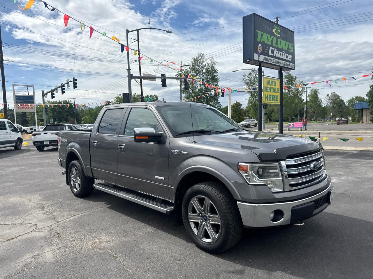2013 Ford F-150 4WD SuperCrew 139" Lariat