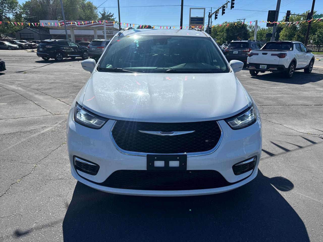 Chrysler Pacifica Touring L FWD 2022