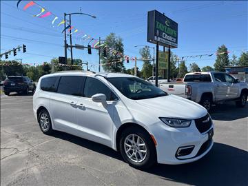 2022 Chrysler Pacifica Touring L FWD