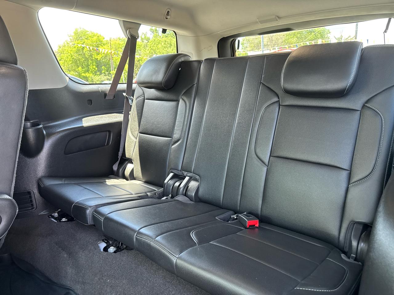 Chevrolet Suburban 4WD 4dr 1500 Premier 2018
