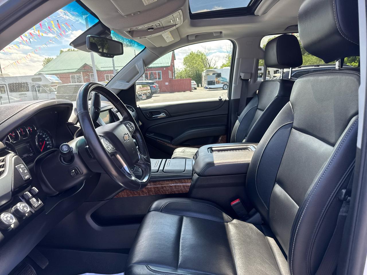 Chevrolet Suburban 4WD 4dr 1500 Premier 2018