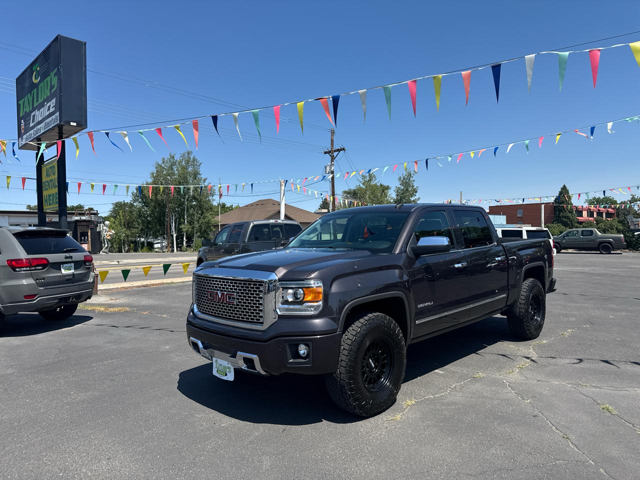2014 GMC Sierra 1500 4WD Crew Cab 143.5" Denali