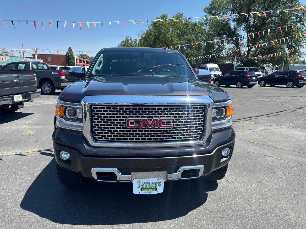 GMC Sierra 1500 4WD Crew Cab 143.5" Denali 2014
