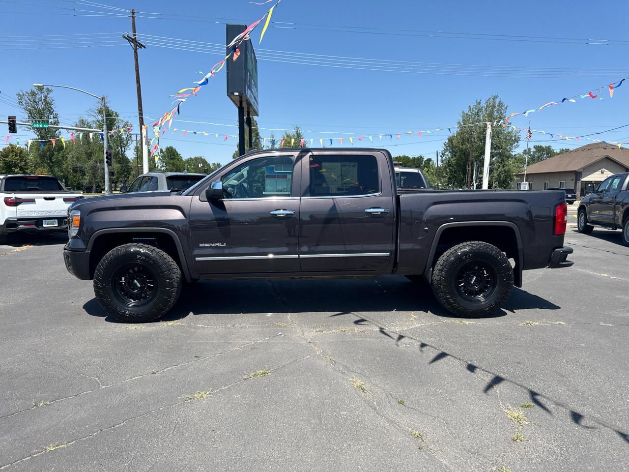 GMC Sierra 1500 4WD Crew Cab 143.5" Denali 2014