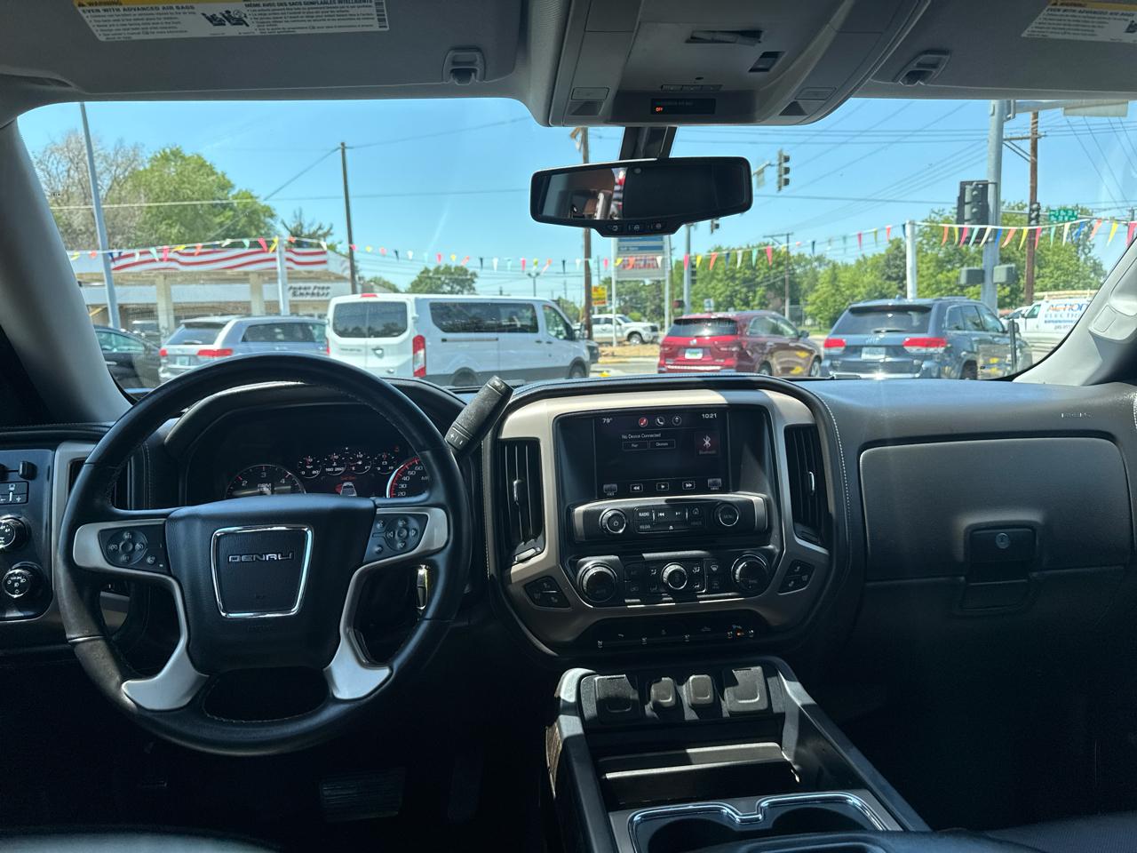 GMC Sierra 1500 4WD Crew Cab 143.5" Denali 2014