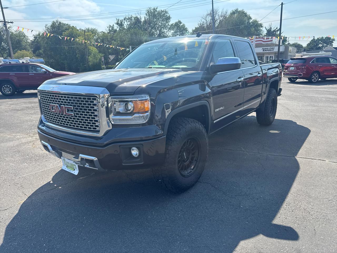 GMC Sierra 1500 4WD Crew Cab 143.5" Denali 2014