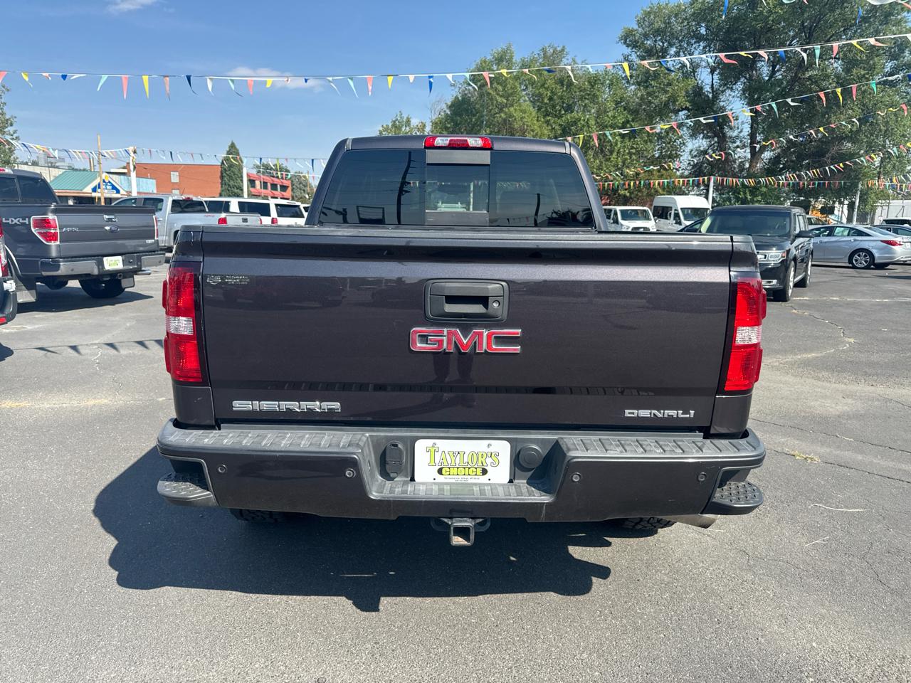 GMC Sierra 1500 4WD Crew Cab 143.5" Denali 2014