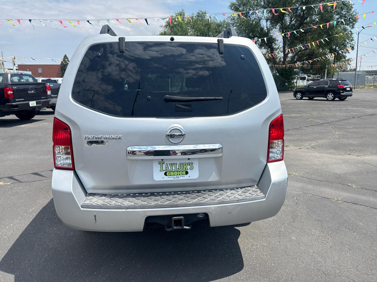 Nissan Pathfinder 4WD 4dr V6 S 2011