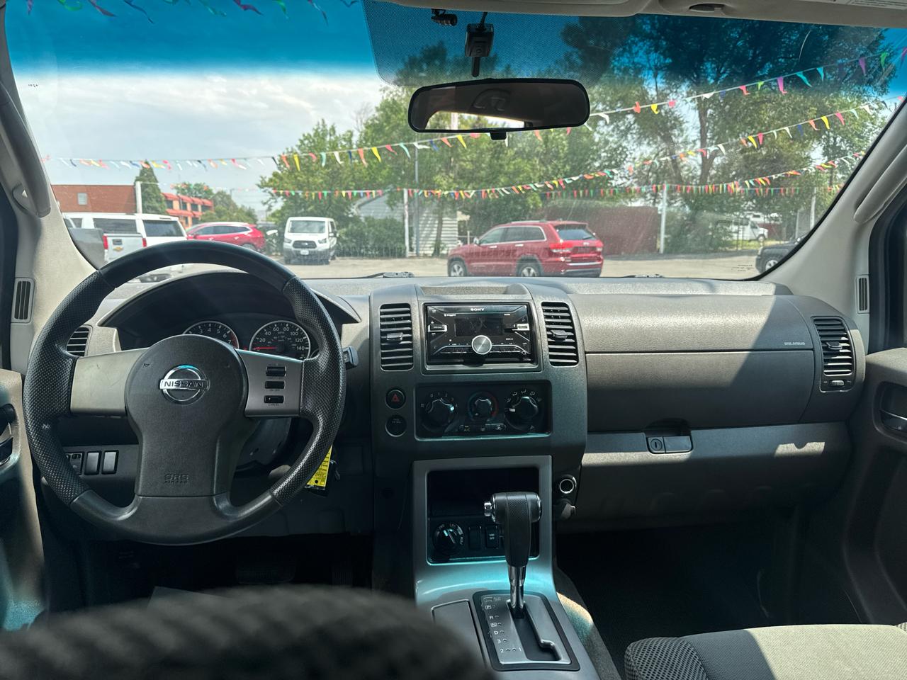 Nissan Pathfinder 4WD 4dr V6 S 2011