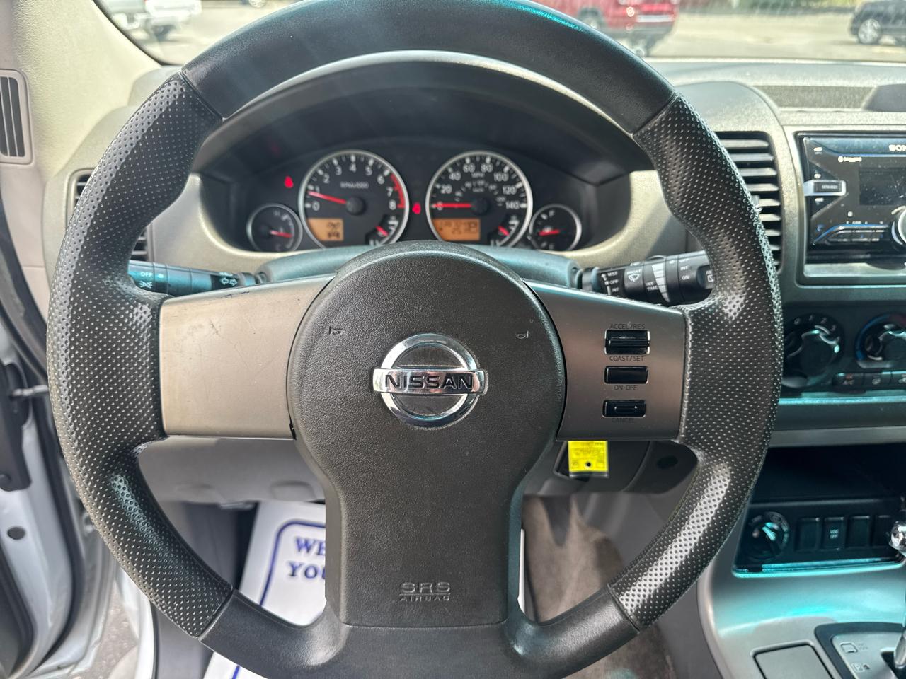 Nissan Pathfinder 4WD 4dr V6 S 2011