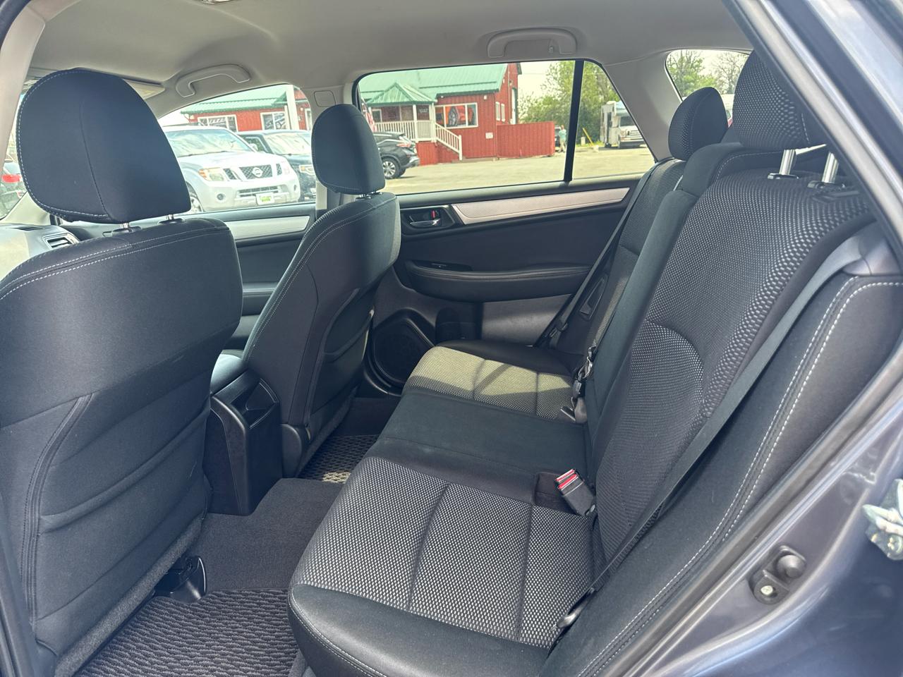 Subaru Outback 4dr Wgn 2.5i Premium PZEV 2015