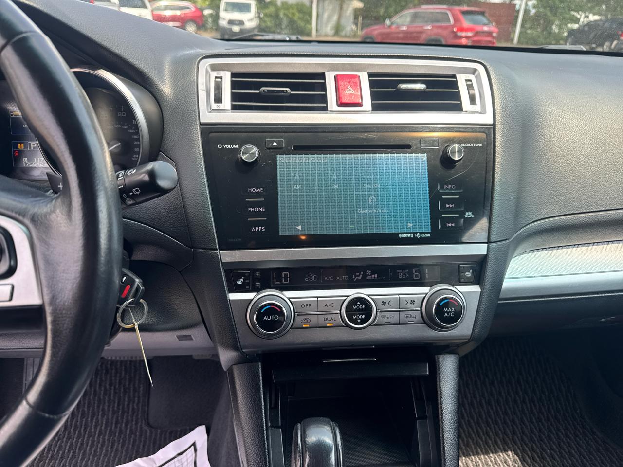 Subaru Outback 4dr Wgn 2.5i Premium PZEV 2015