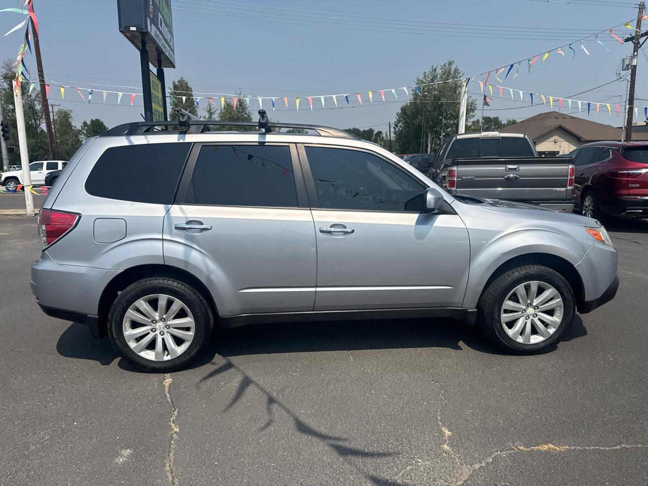 Subaru Forester 4dr Auto 2.5X Premium 2013
