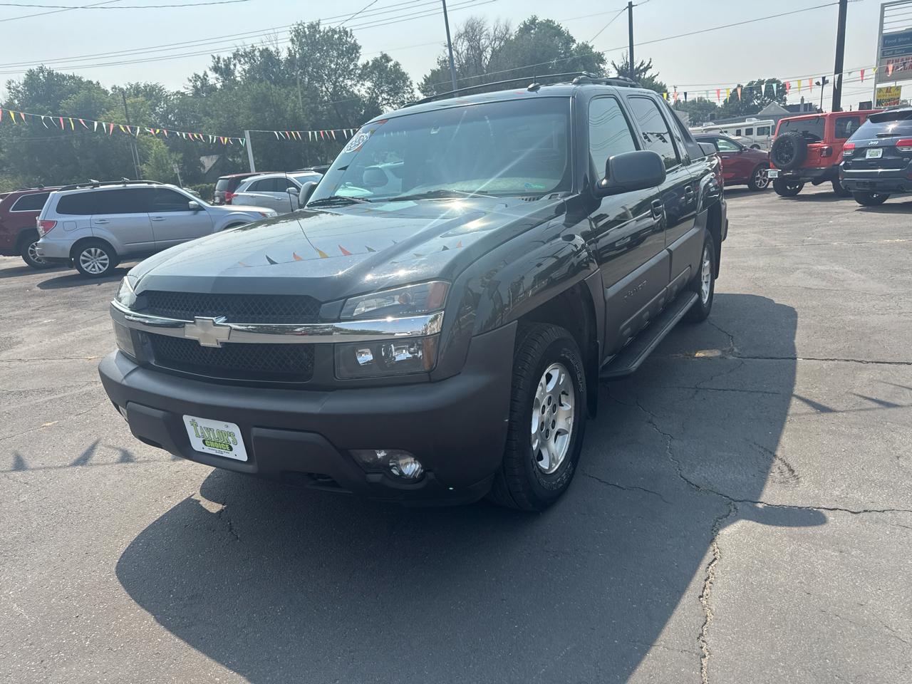Chevrolet Avalanche 1500 5dr Crew Cab 130" WB 4WD 2003