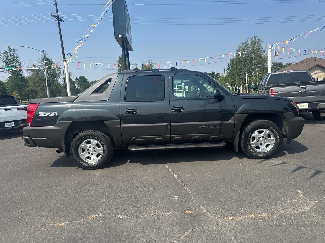 Chevrolet Avalanche 1500 5dr Crew Cab 130" WB 4WD 2003