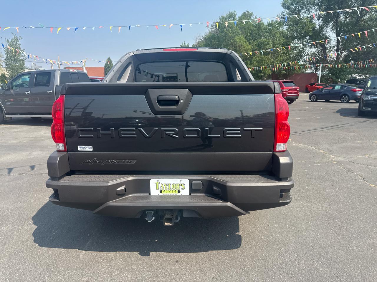 Chevrolet Avalanche 1500 5dr Crew Cab 130" WB 4WD 2003