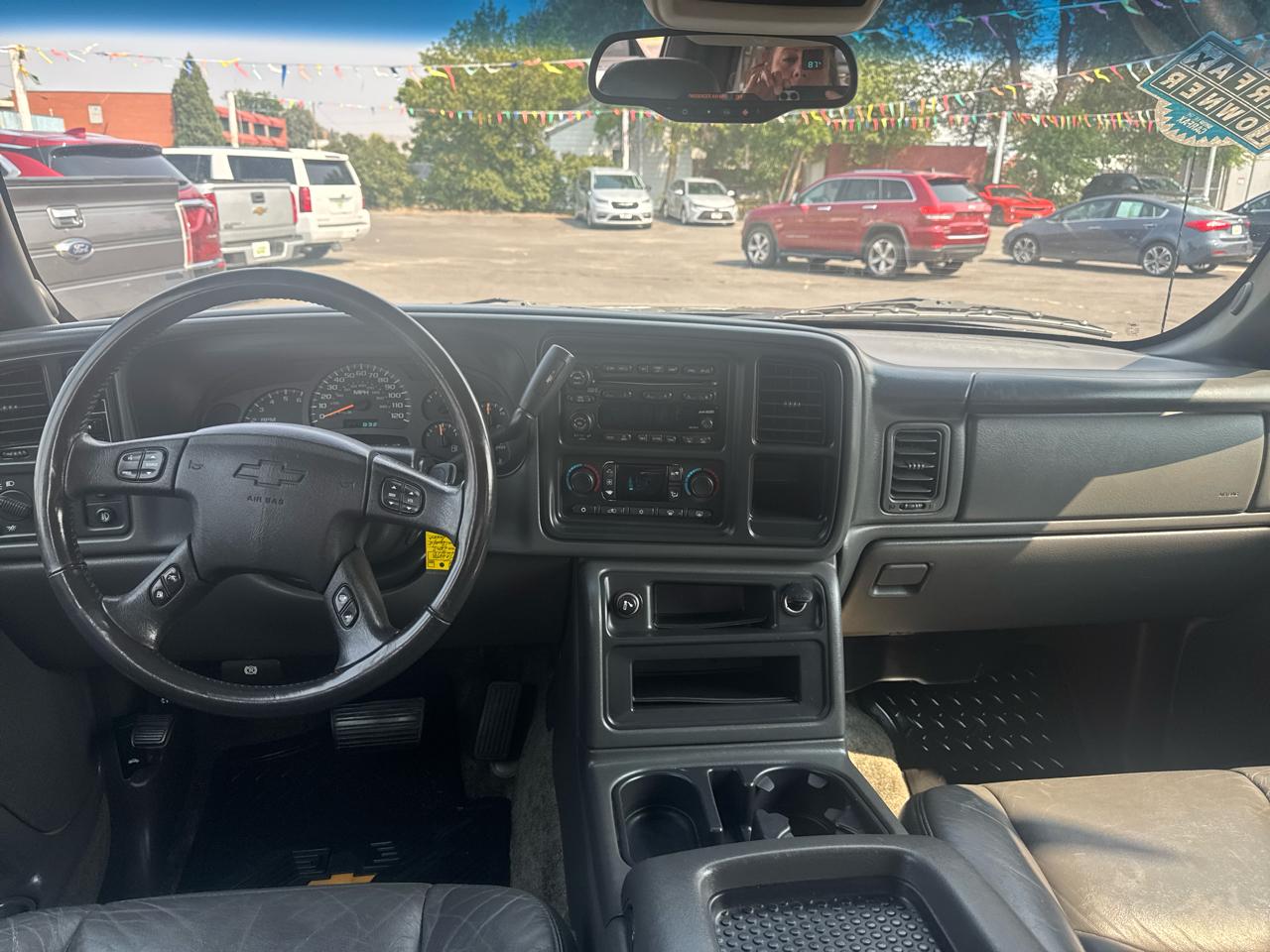 Chevrolet Avalanche 1500 5dr Crew Cab 130" WB 4WD 2003