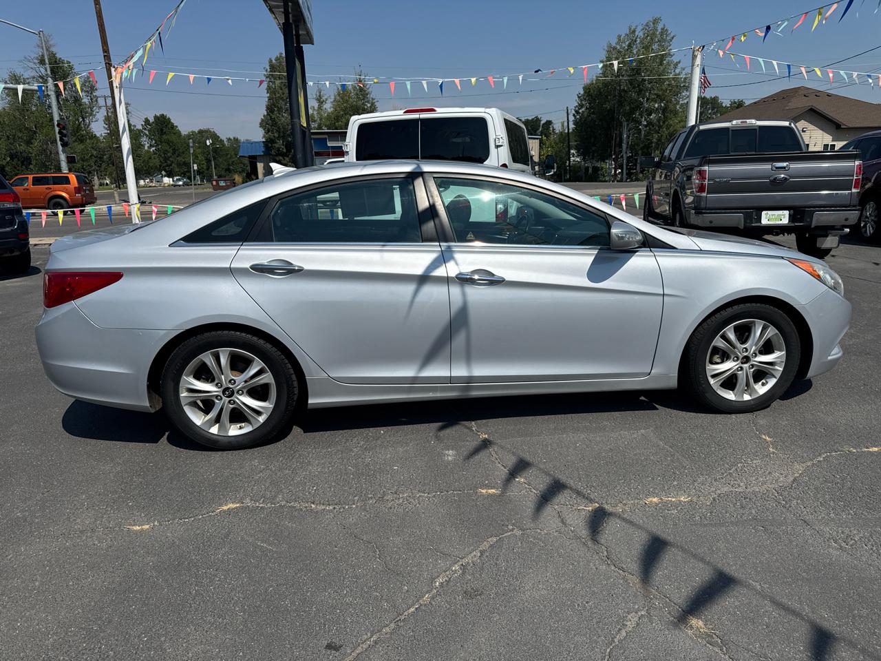 Hyundai Sonata 4dr Sdn 2.4L Auto Ltd 2011