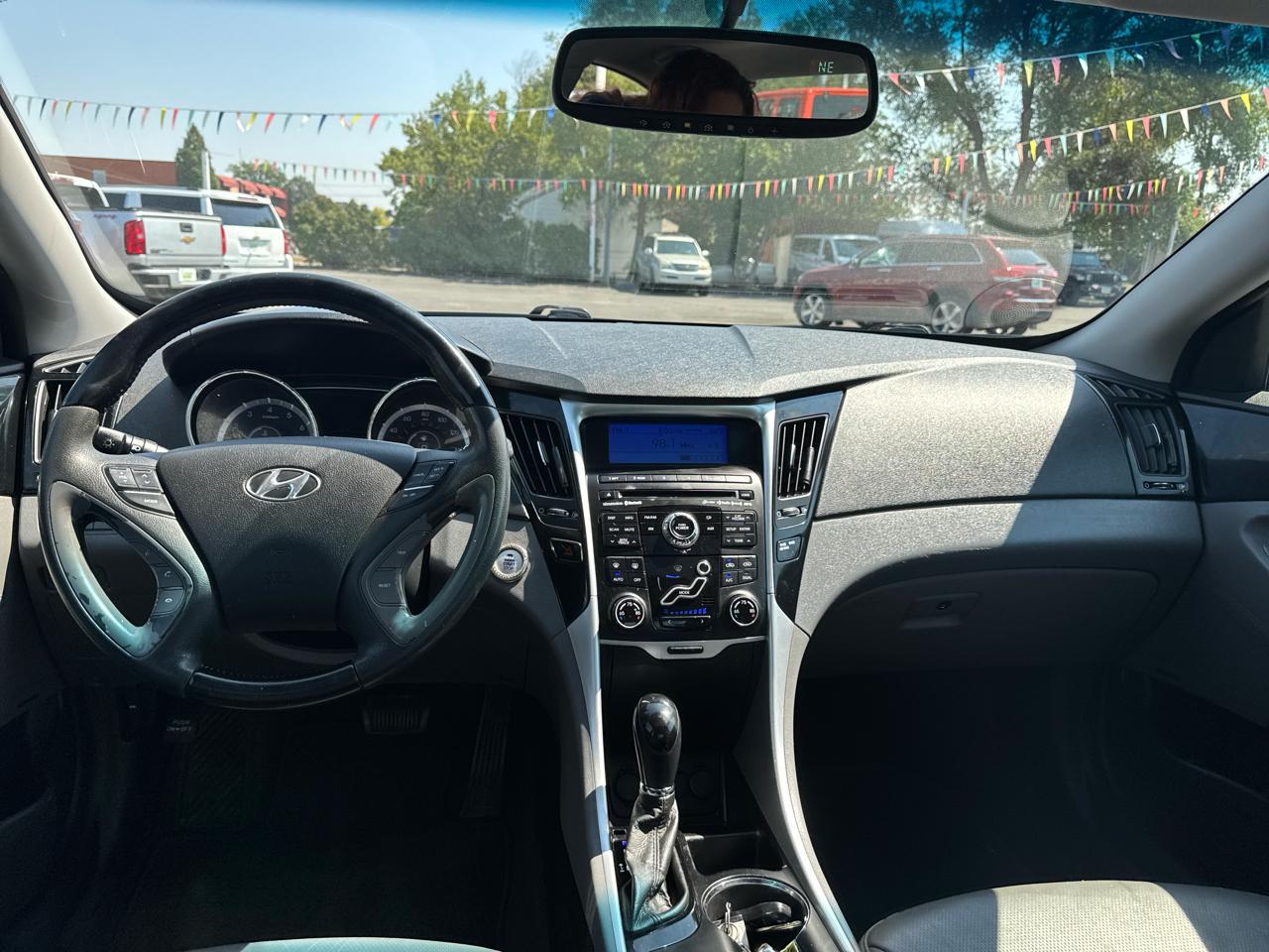Hyundai Sonata 4dr Sdn 2.4L Auto Ltd 2011