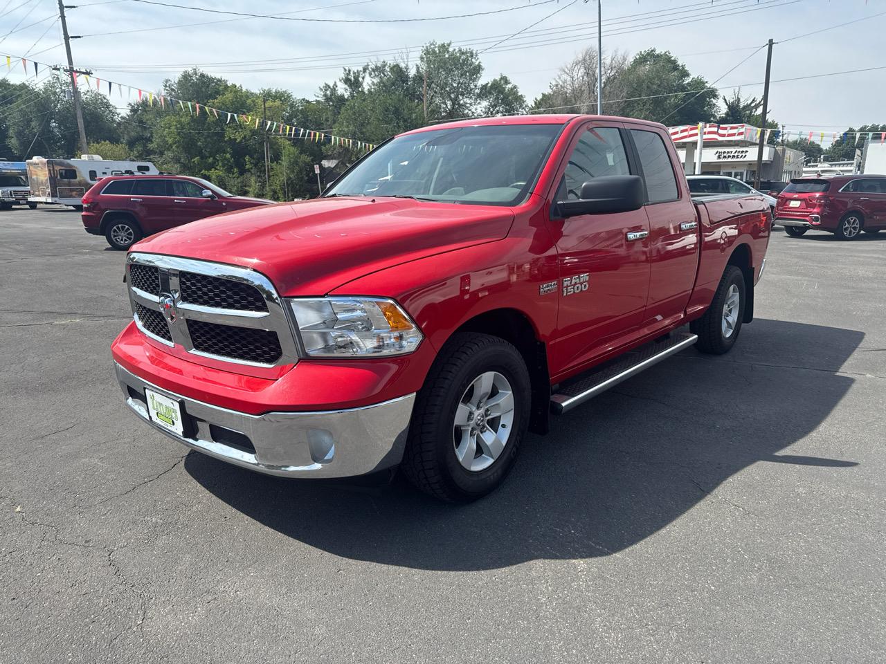 RAM 1500 4WD Quad Cab 140.5" SLT 2017