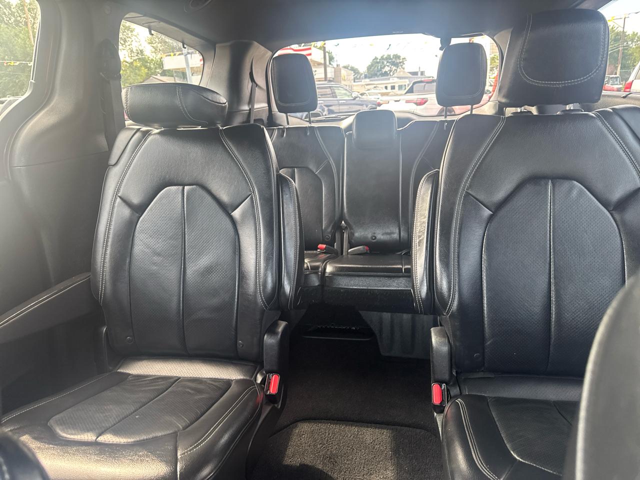 Chrysler Pacifica Touring L FWD 2018