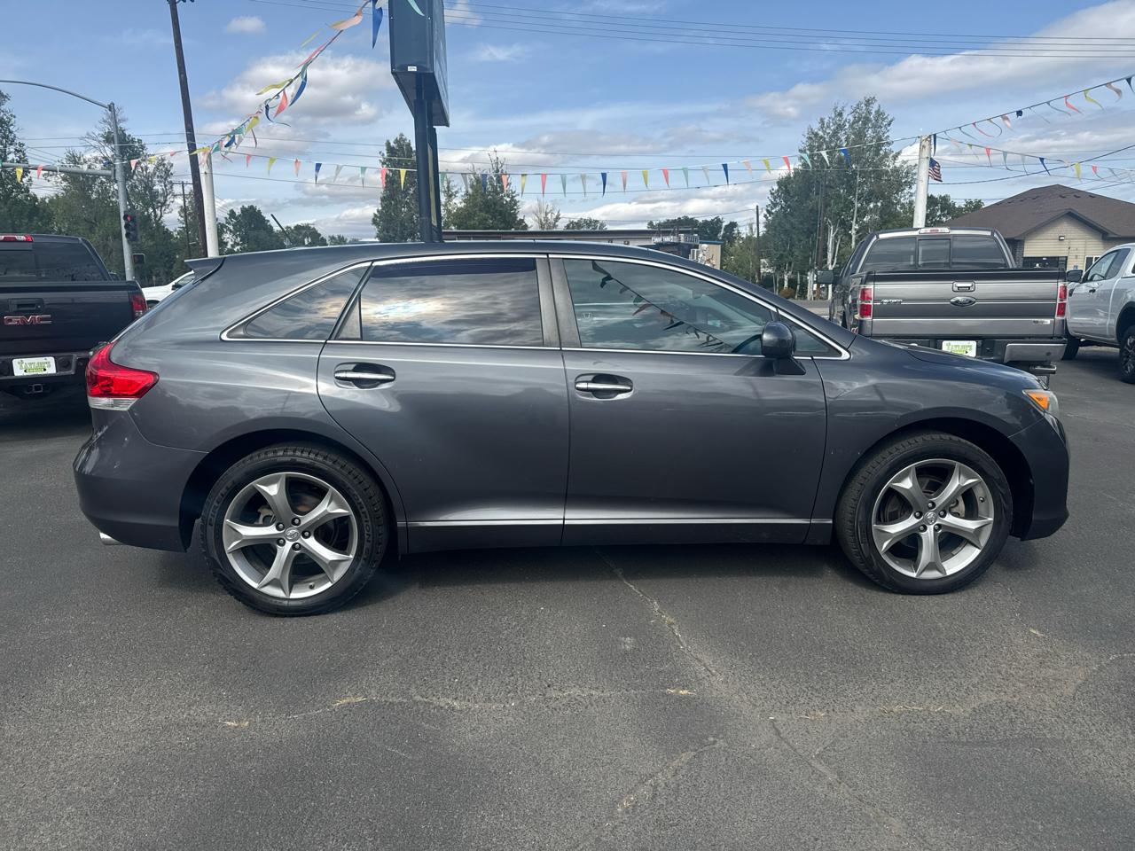 Toyota Venza 4dr Wgn V6 AWD Limited (Natl) 2012