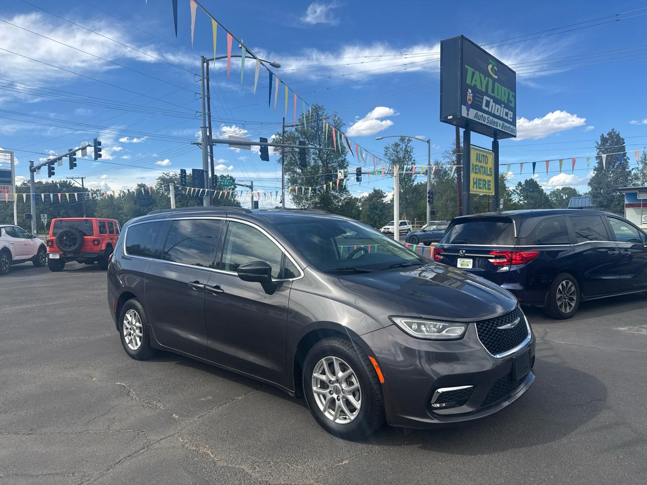 2022 Chrysler Pacifica Touring L FWD