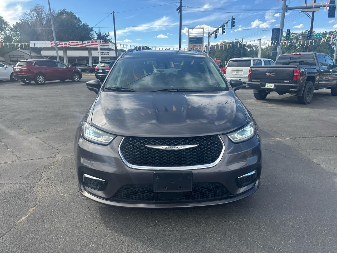 Chrysler Pacifica Touring L FWD 2022