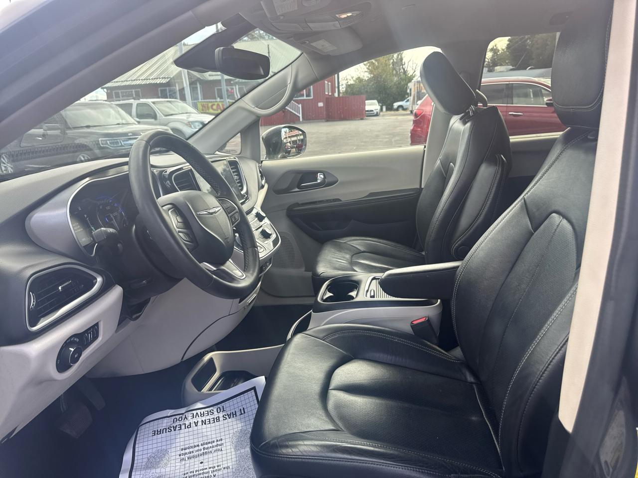 Chrysler Pacifica Touring L FWD 2022