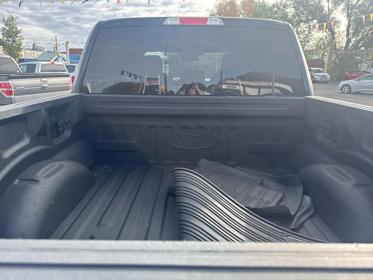 Ford F-150 photo 8
