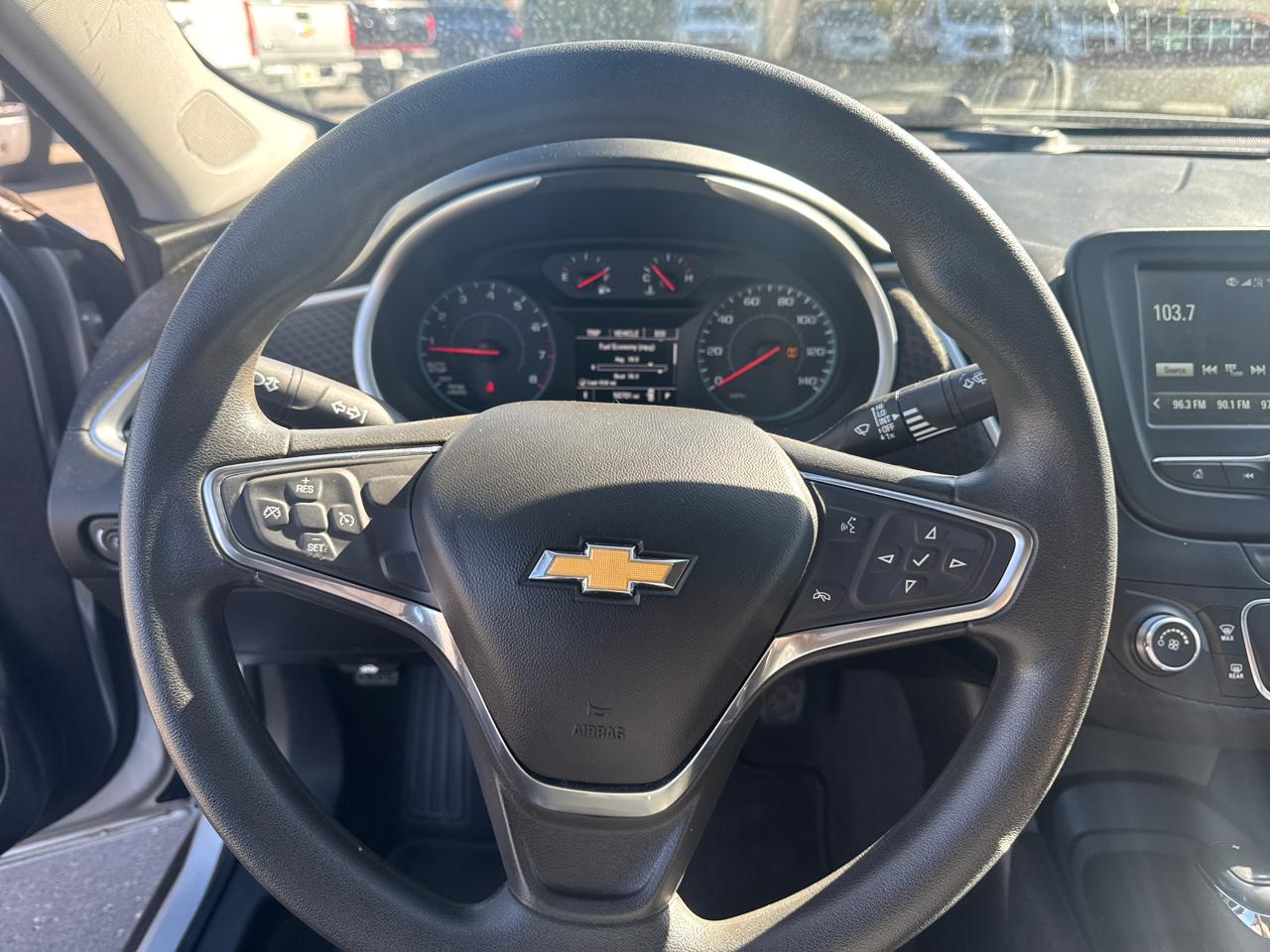 Chevrolet Malibu 4dr Sdn LS w/1FL 2017