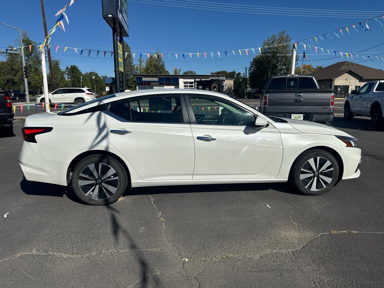 Nissan Altima 2.5 SV AWD Sedan 2022