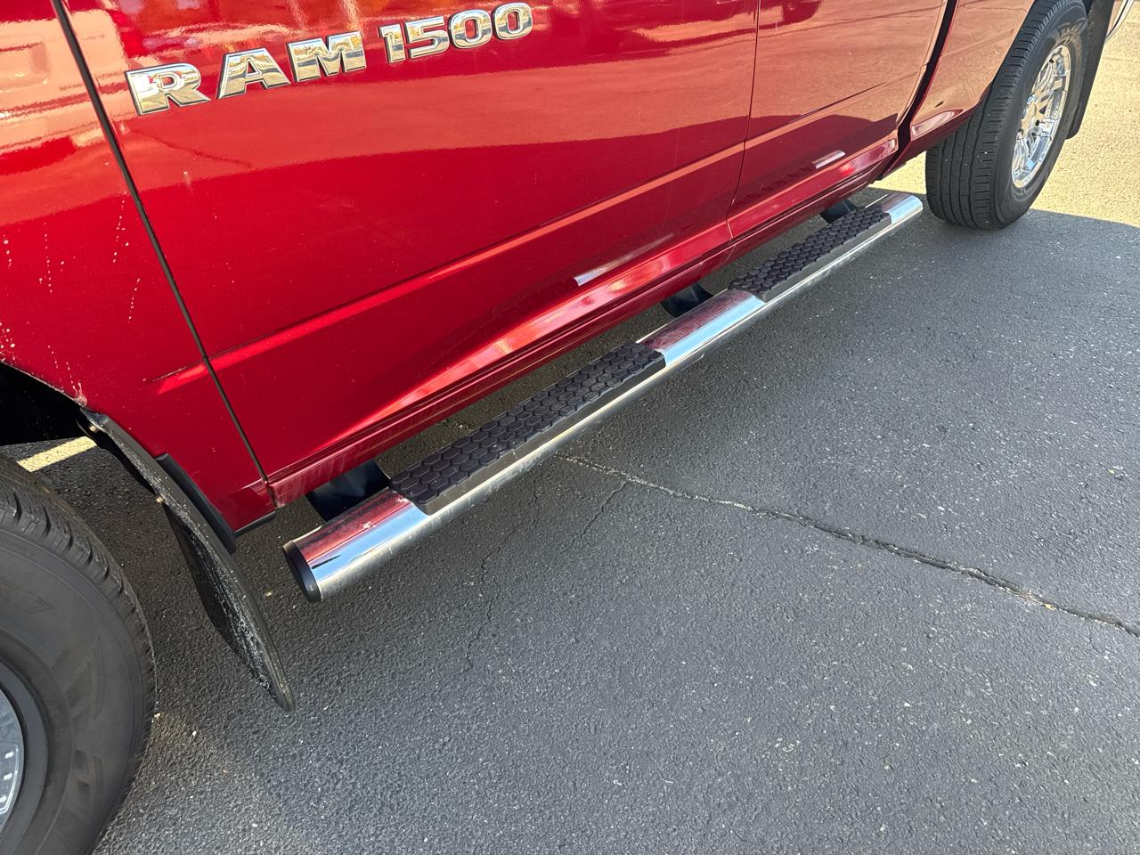 RAM 1500 4WD Quad Cab 140.5" ST 2011