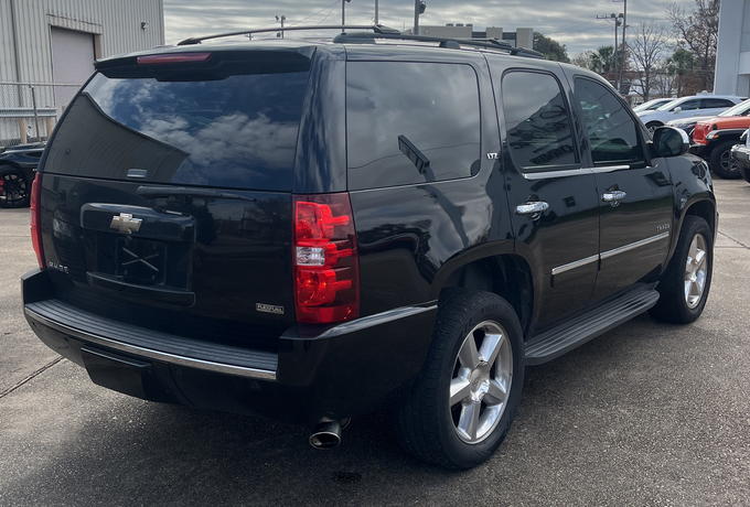 Chevrolet Tahoe LTZ 2WD 2010