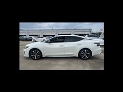 2022 Nissan Maxima 