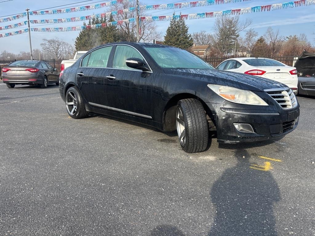 Hyundai Genesis  2011