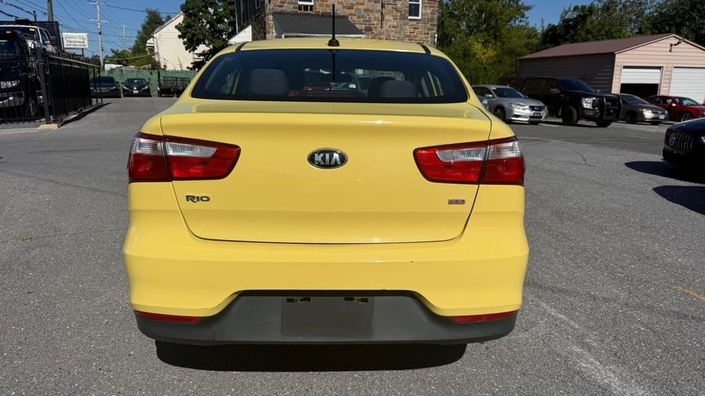 Kia Rio  2016