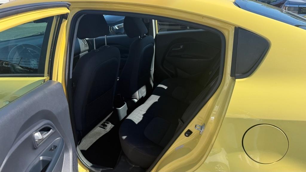 Kia Rio  2016