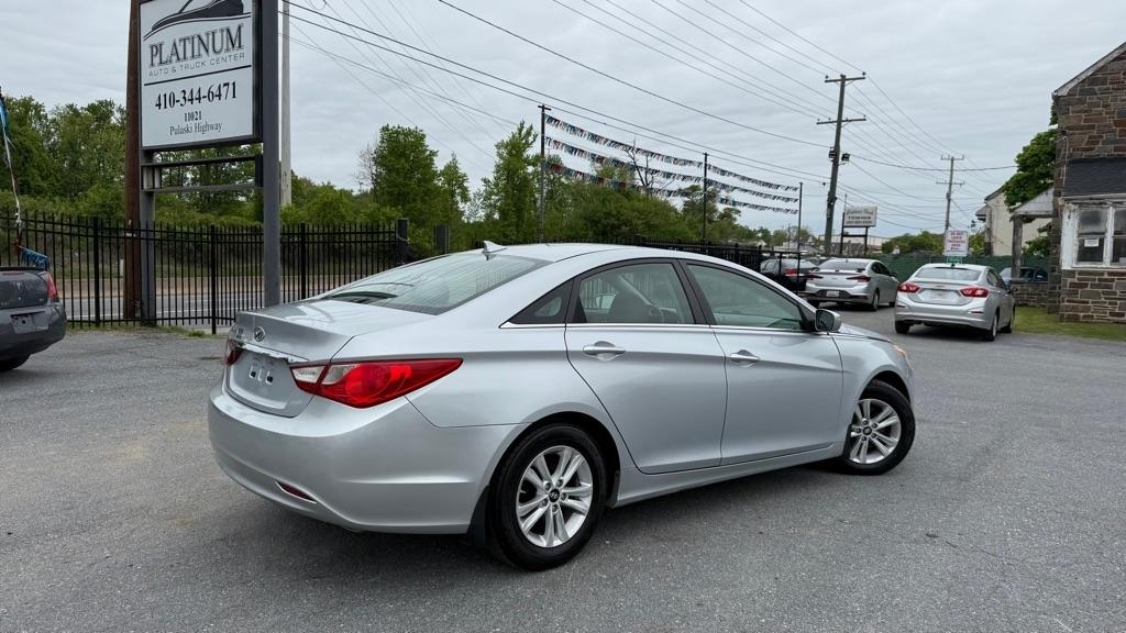 Hyundai Sonata  2012