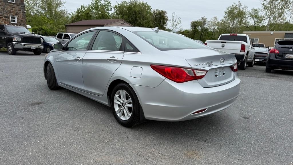 Hyundai Sonata  2012