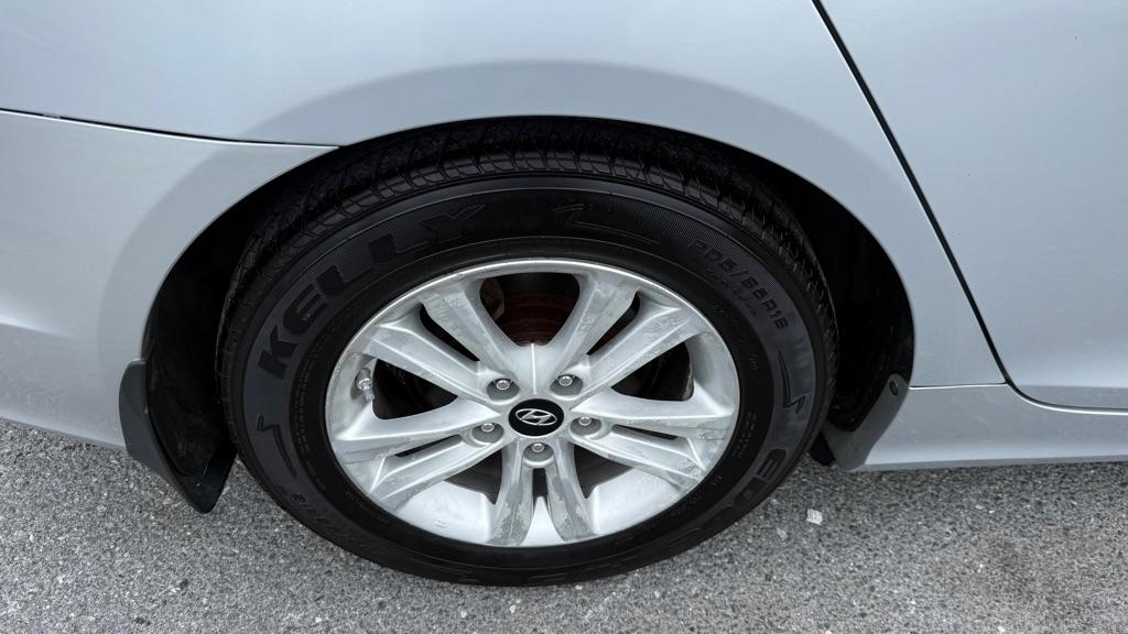 Hyundai Sonata  2012