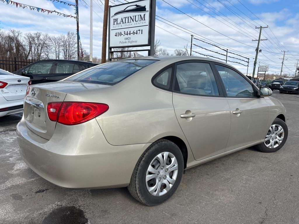 Hyundai Elantra  2010