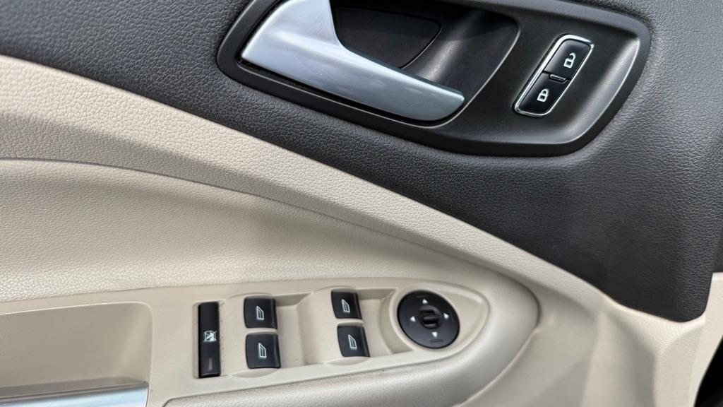 Ford Escape  2015