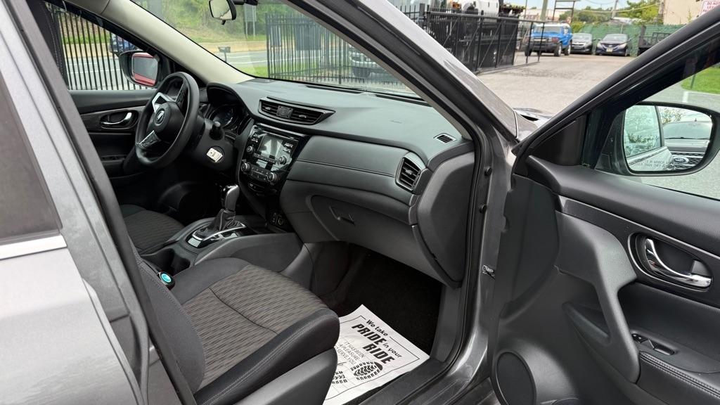 Nissan Rogue  2017