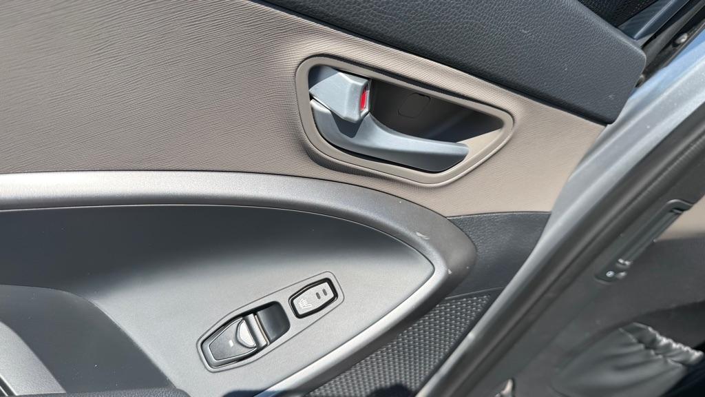 2015 Hyundai Santa Fe Limited - Photo 13