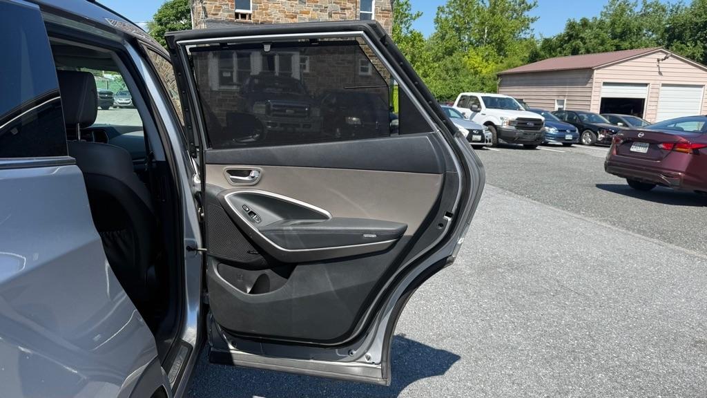 2015 Hyundai Santa Fe Limited - Photo 18