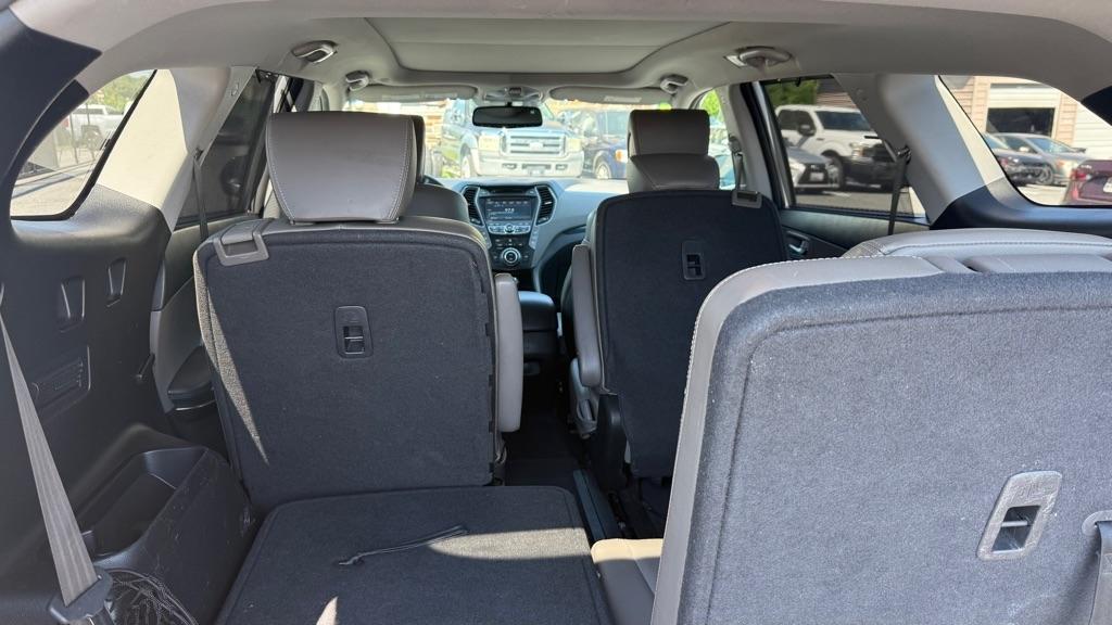 2015 Hyundai Santa Fe Limited - Photo 23