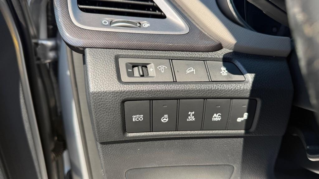 2015 Hyundai Santa Fe Limited - Photo 31