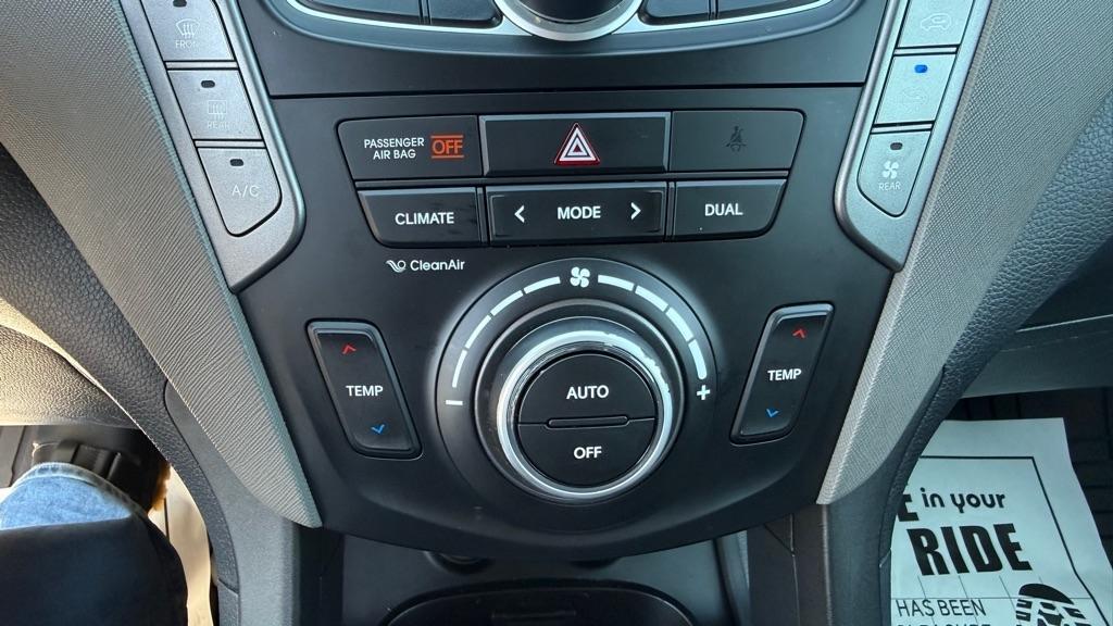2015 Hyundai Santa Fe Limited - Photo 33